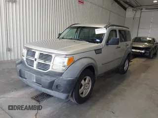 2007 Dodge Nitro SXT z VIN 1D8GT28K17W615978, wystawiony jako IAAI lot #41955211 z przebiegiem 142 741 mil mil oraz . Historia ofert i sprzedaży dostępna na DreamBid. Obrazek 6.