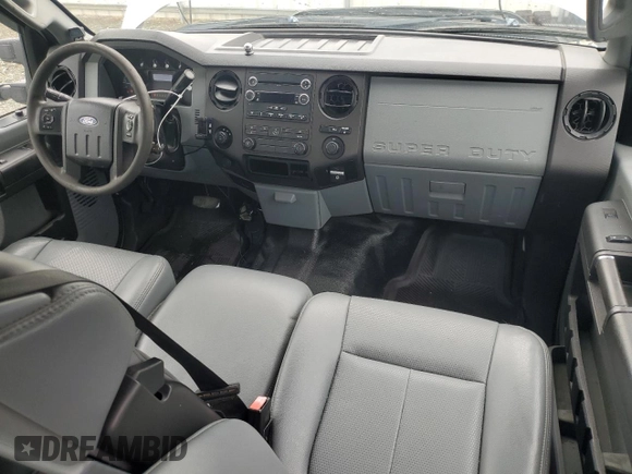 2015 Ford F-250 XLT with VIN 1FT7X2B6XFEA74111, listed as a Copart auction lot 52918695 with 114,522 mi miles and Salvage title. Bid and sale history available at DreamBid. Image 8.