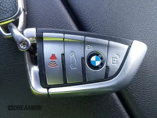 2019 BMW 5 Series 530e with VIN WBAJA9C59KB393045, listed as a IAAI auction lot 40994533 with 64,070 mi miles and . Bid and sale history available at DreamBid. Image 11.