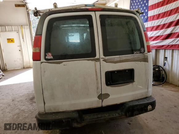 2011 Chevrolet Express Cargo z VIN 1GCZGTCG9B1186826, wystawiony jako Copart lot #82085794 z przebiegiem 202 697 mil mil oraz Nie do naprawy • Non repairable. Historia ofert i sprzedaży dostępna na DreamBid. Obrazek 6.