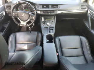2016 Lexus CT 200h z VIN JTHKD5BH7G2264732, wystawiony jako Copart lot #55608525 z przebiegiem 208 194 mil mil oraz Szkody całkowita. Historia ofert i sprzedaży dostępna na DreamBid. Obrazek 8.