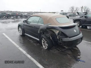 2013 Volkswagen Beetle 2.5L with VIN 3VW5P7AT8DM832656, listed as a IAAI auction lot 41729356 with 124,156 mi miles and . Bid and sale history available at DreamBid. Image 6.