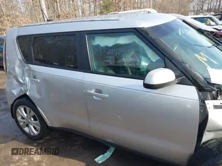 2015 Kia Soul + with VIN KNDJP3A51F7813052, listed as a IAAI auction lot 41186412 with 1 mi miles. Bid and sale history available at carsss.com. Image 13.