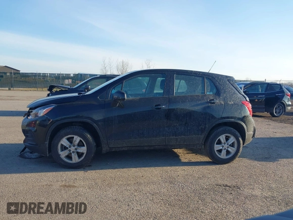 2020 Chevrolet Trax LS with VIN KL7CJNSB8LB092115, listed as a IAAI auction lot 41772466 with 40,933 mi miles. Bid and sale history available at carsss.com. Image 14.