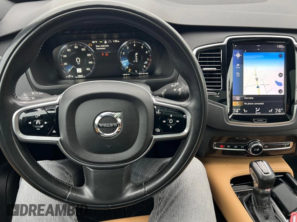2018 Volvo XC90 Momentum with VIN YV4102CK8J1347520, listed as a Copart auction lot 84560434 with 149,035 mi miles and Clean Title. Bid and sale history available at carsss.com. Image 7.
