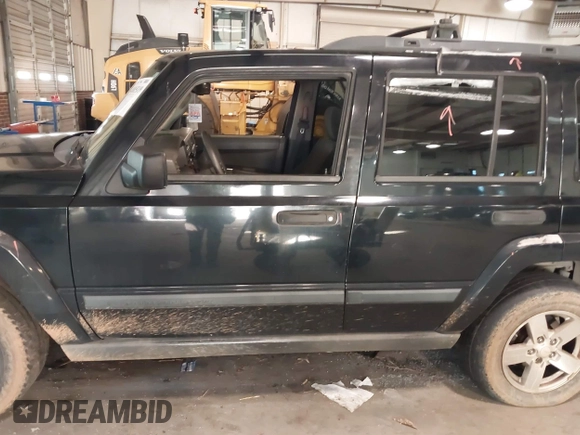 2006 Jeep Commander с VIN 1J8HH48N46C145951, выставлен на аукционе IAAI как лот 41015119 с пробегом 201 018 миль миль и . История ставок и продаж доступна на DreamBid. Изображение 14.