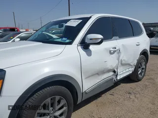 2025 Kia Telluride LX z VIN 5XYP24GC9SG567434, wystawiony jako IAAI lot #41728291 z przebiegiem 1548 mil mil oraz . Historia ofert i sprzedaży dostępna na DreamBid. Obrazek 6.