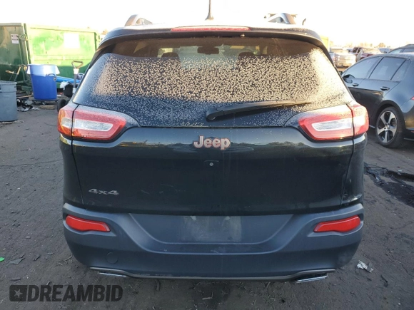 2017 Jeep Cherokee 75th Anniversary Edition с VIN 1C4PJMCS3HW564721, выставлен на аукционе Copart как лот 43453775 с пробегом 70 163 миль миль и Списание • Salvage title. История ставок и продаж доступна на DreamBid. Изображение 6.