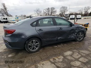 2022 Kia Forte LXS with VIN 3KPF24AD3NE456120, listed as a Copart auction lot 89173335 with 33,753 mi miles and Salvage Title. Bid and sale history available at carsss.com. Image 3.