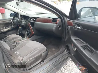 2010 Chevrolet Impala LT z VIN 2G1WB5EK8A1194819, wystawiony jako IAAI lot #42204031 z przebiegiem 190 621 mil mil oraz . Historia ofert i sprzedaży dostępna na DreamBid. Obrazek 5.