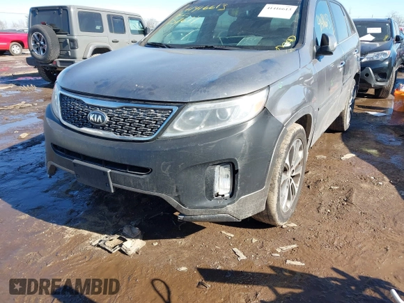 2015 Kia Sorento SX with VIN 5XYKWDA77FG647122, listed as a IAAI auction lot 41416613 with 157,677 mi miles. Bid and sale history available at carsss.com. Image 6.