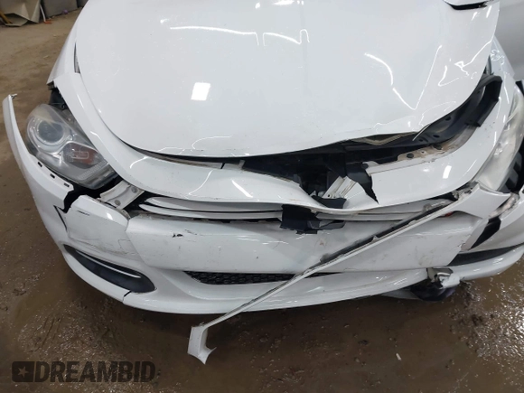 2015 Dodge Dart SE z VIN 1C3CDFAA9FD380800, wystawiony jako IAAI lot #42165765 z przebiegiem 94 782 mil mil oraz . Historia ofert i sprzedaży dostępna na DreamBid. Obrazek 6.