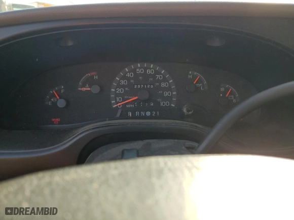 2000 Ford Econoline Wagon XL with VIN 1FMRE11L9YHB19715, listed as a Copart auction lot 69192734 with 237,129 mi miles and Salvage Title. Bid and sale history available at carsss.com. Image 9.