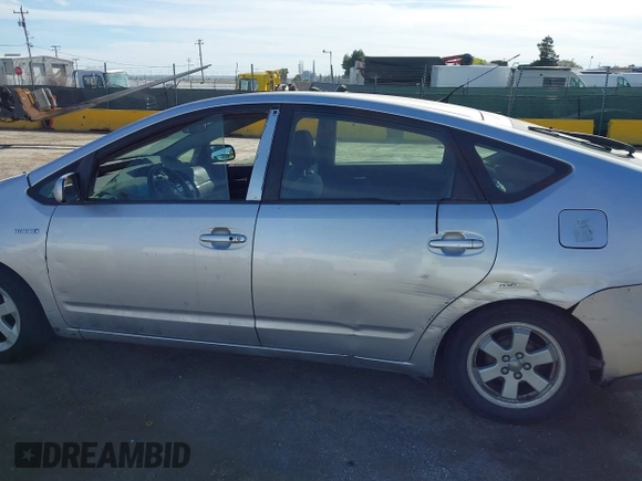 2007 Toyota Prius with VIN JTDKB20U173248185, listed as a IAAI auction lot 42021752 with 407,347 mi miles. Bid and sale history available at carsss.com. Image 6.