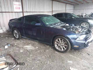 2011 Ford Mustang V6 with VIN 1ZVBP8AM9B5153645, listed as a IAAI auction lot 41304583 with 123,204 mi miles and . Bid and sale history available at carsss.com. Image 1.
