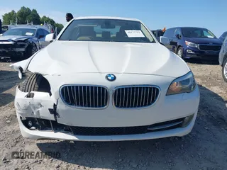 2011 BMW 5 Series 528i with VIN WBAFR1C59BC746992, listed as a IAAI auction lot 40175781 with 157,681 mi miles and . Bid and sale history available at carsss.com. Image 12.