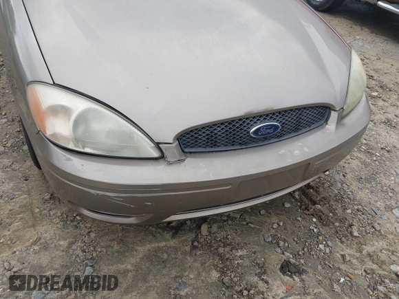 2005 Ford Taurus SE с VIN 1FAHP53285A177492, выставлен на аукционе IAAI как лот 42490543 с пробегом Не указан миль и . История ставок и продаж доступна на DreamBid. Изображение 6.
