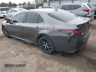2021 Toyota Camry SE Nightshade with VIN 4T1T11AK3MU496499, listed as a IAAI auction lot 41733005 with 141,711 mi miles. Bid and sale history available at carsss.com. Image 3.