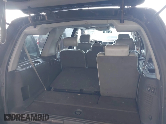 2006 Lincoln Navigator Luxury z VIN 5LMFU27536LJ25263, wystawiony jako IAAI lot #41896990 z przebiegiem 278 954 mil mil oraz . Historia ofert i sprzedaży dostępna na DreamBid. Obrazek 12.