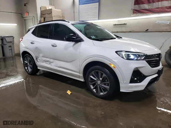 2020 Buick Encore GX Essence with VIN KL4MMGSL3LB088776, listed as a Copart auction lot 45129465 with 36,270 mi miles and Salvage Title. Bid and sale history available at carsss.com. Image 4.