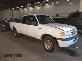 2002 Mazda B-Series 2WD Truck DS with VIN 4F4YR16V42TM25828, listed as a IAAI auction lot 41440414 with 132,334 mi miles. Bid and sale history available at carsss.com. Image 1.