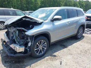 2019 Toyota Highlander SE with VIN 5TDJZRFH6KS614952, listed as a IAAI auction lot 42636713 with 65,471 mi miles and . Bid and sale history available at DreamBid. Image 21.