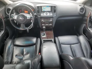 2010 Nissan Maxima SV z VIN 1N4AA5AP5AC864719, wystawiony jako Copart lot #55895605 z przebiegiem 190 020 mil mil oraz Szkoda całkowita • Salvage title. Historia ofert i sprzedaży dostępna na DreamBid. Obrazek 8.