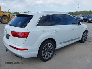 2019 Audi Q7 Premium Plus with VIN WA1LAAF78KD002413, listed as a IAAI auction lot 42212732 with 111,667 mi miles and . Bid and sale history available at DreamBid. Image 4.