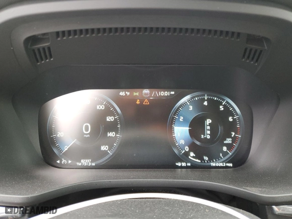 2020 Volvo XC60 Momentum with VIN YV4102RK1L1561825, listed as a Copart auction lot 47532685 with 82,337 mi miles and Salvage Title. Bid and sale history available at carsss.com. Image 9.