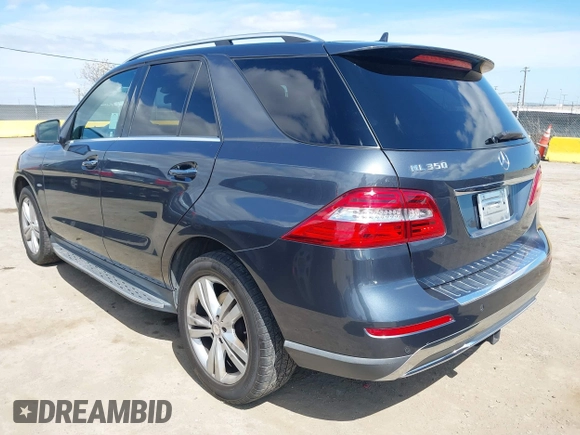 2012 Mercedes-Benz M ML 350 with VIN 4JGDA5HB6CA044757, listed as a IAAI auction lot 41858601 with 135,943 mi miles. Bid and sale history available at carsss.com. Image 3.