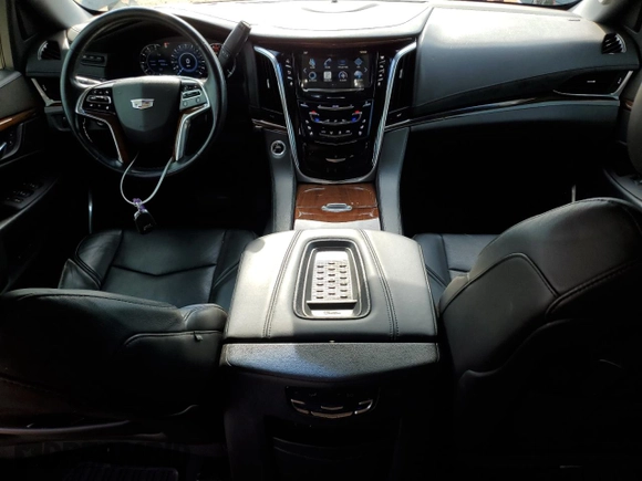 2016 Cadillac Escalade Luxury Collection z VIN 1GYS4BKJ6GR249014, wystawiony jako Copart lot #55329015 z przebiegiem 116 444 mil mil oraz Szkody całkowita. Historia ofert i sprzedaży dostępna na DreamBid. Obrazek 8.