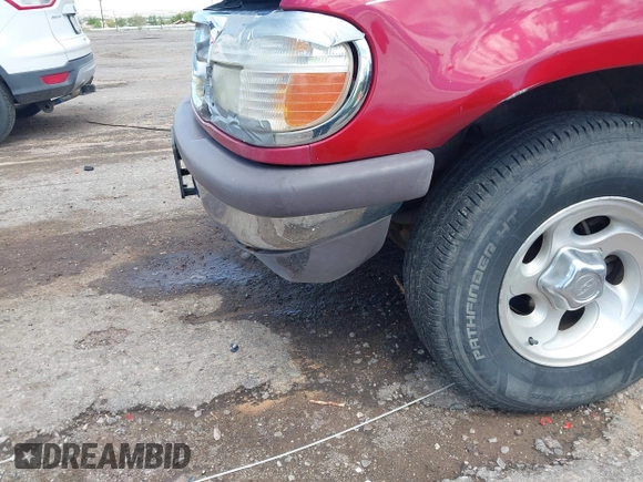 1996 Ford Explorer XLT z VIN 1FMDU32P9TZA66446, wystawiony jako IAAI lot #42643571 z przebiegiem 174 927 mil mil oraz . Historia ofert i sprzedaży dostępna na DreamBid. Obrazek 6.