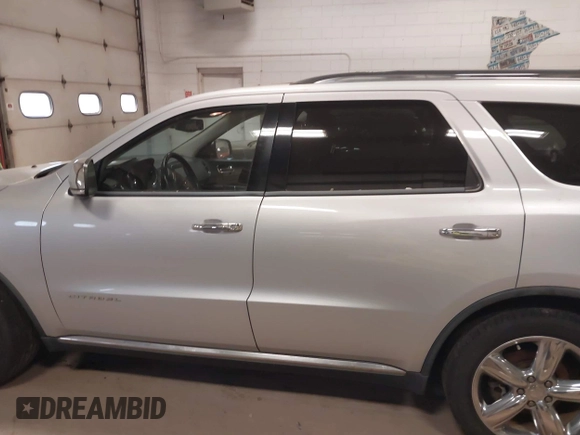 2011 Dodge Durango Citadel with VIN 1D4SE5GT6BC594914, listed as a IAAI auction lot 41838000 with 201,610 mi miles. Bid and sale history available at carsss.com. Image 14.