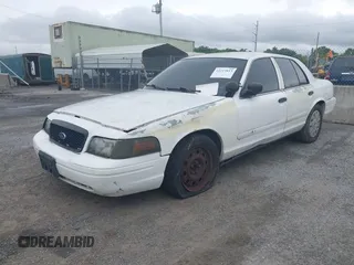 2007 Ford Police Interceptor z VIN 2FAFP71W27X105075, wystawiony jako IAAI lot #42219813 z przebiegiem Nie podano mil oraz . Historia ofert i sprzedaży dostępna na DreamBid. Obrazek 2.