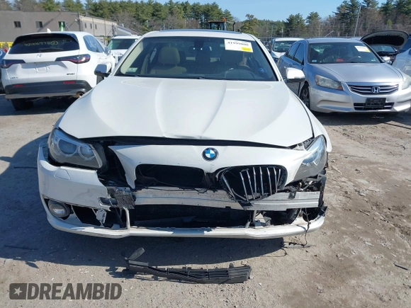 2015 BMW 5 Series 528i xDrive with VIN WBA5A7C52FD622472, listed as a IAAI auction lot 41999000 with 106,602 mi miles and . Bid and sale history available at carsss.com. Image 13.