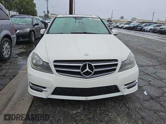 2014 Mercedes-Benz C 250 Sport with VIN WDDGF4HB4EA933398, listed as a Copart auction lot 49122985 with 141,039 mi miles and Clean title. Bid and sale history available at DreamBid. Image 5.