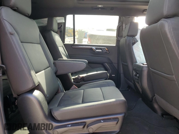 2025 Chevrolet Suburban Z71 z VIN 1GNS6DRD5SR178769, wystawiony jako Copart lot #48332075 z przebiegiem 1 117 mil mil oraz Szkoda całkowita • Salvage title. Historia ofert i sprzedaży dostępna na DreamBid. Obrazek 11.