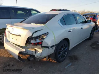 2012 Nissan Maxima 3.5 S with VIN 1N4AA5AP4CC828460, listed as a IAAI auction lot 41420607 with 174,014 mi miles. Bid and sale history available at carsss.com. Image 4.