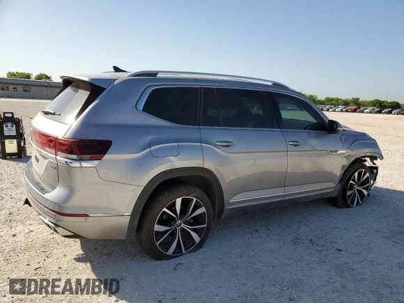 2024 Volkswagen Atlas SEL Premium R-Line with VIN 1V2FR2CA9RC520336, listed as a Copart auction lot 52252065 with 16,900 mi miles and Salvage title. Bid and sale history available at DreamBid. Image 3.