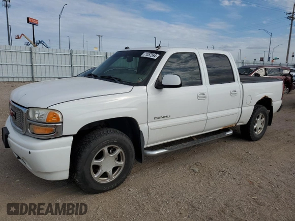 2005 GMC Sierra Denali z VIN 2GTEK63N551215749, wystawiony jako Copart lot #71357594 z przebiegiem 183 483 mil mil oraz Szkody całkowita. Historia ofert i sprzedaży dostępna na DreamBid. Obrazek 1.
