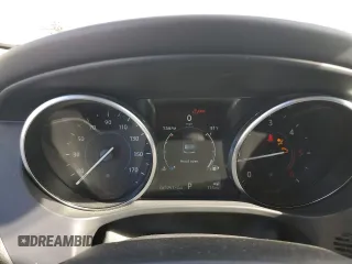 2018 Jaguar F-Pace 20d Premium with VIN SADCJ2FN9JA262723, listed as a Copart auction lot 85772864 with 41,253 mi miles and Salvage Title. Bid and sale history available at DreamBid. Image 9.