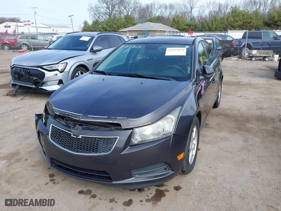2014 Chevrolet Cruze 1LT with VIN 1G1PC5SB0E7113469, listed as a IAAI auction lot 41855824 with 159,369 mi miles. Bid and sale history available at carsss.com. Image 18.
