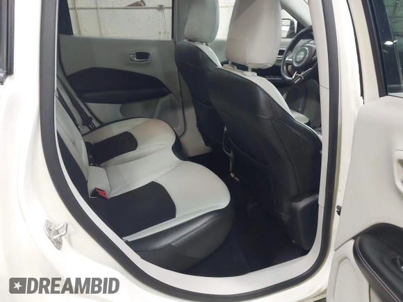 2019 Jeep Compass Latitude with VIN 3C4NJCBB8KT685910, listed as a IAAI auction lot 42423224 with 70,236 mi miles and . Bid and sale history available at DreamBid. Image 8.