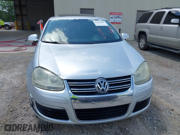 2007 Volkswagen Jetta Wolfsburg Edition with VIN 3VWEF71K57M165088, listed as a IAAI auction lot 42222881 with 135,852 mi miles and . Bid and sale history available at DreamBid. Image 6.