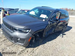 2022 Jeep Grand Cherokee L Overland with VIN 1C4RJJDG6N8570854, listed as a IAAI auction lot 40878737 with 19,947 mi miles. Bid and sale history available at carsss.com. Image 20.