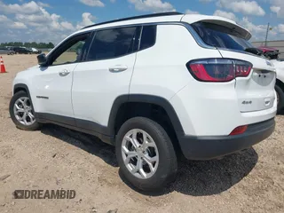 2024 Jeep Compass Latitude with VIN 3C4NJDBN4RT116966, listed as a IAAI auction lot 42562326 with 32,436 mi miles and . Bid and sale history available at DreamBid. Image 3.
