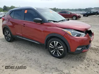2019 Nissan Kicks SR z VIN 3N1CP5CU4KL538147, wystawiony jako Copart lot #57246385 z przebiegiem 161 391 mil mil oraz Szkoda całkowita • Salvage title. Historia ofert i sprzedaży dostępna na DreamBid. Obrazek 4.