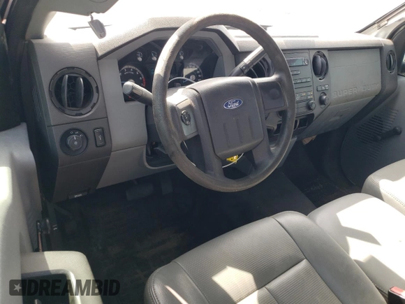 2012 Ford F-250 XL z VIN 1FDBF2A63CEA75803, wystawiony jako Copart lot #48637445 z przebiegiem 118 144 mil mil oraz Szkoda całkowita • Salvage title. Historia ofert i sprzedaży dostępna na DreamBid. Obrazek 8.