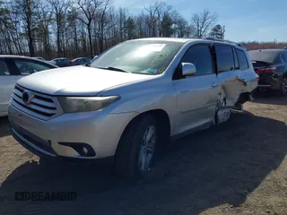 2012 Toyota Highlander Limited z VIN 5TDYK3EH6CS052456, wystawiony jako IAAI lot #41792730 z przebiegiem 170 055 mil mil oraz . Historia ofert i sprzedaży dostępna na DreamBid. Obrazek 2.