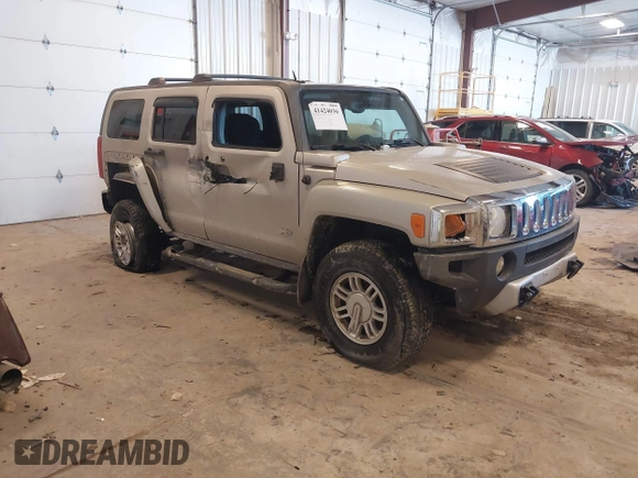 2008 Hummer H3 SUV with VIN 5GTEN13E488177368, listed as a IAAI auction lot 41424036 with 89,278 mi miles. Bid and sale history available at carsss.com. Image 1.